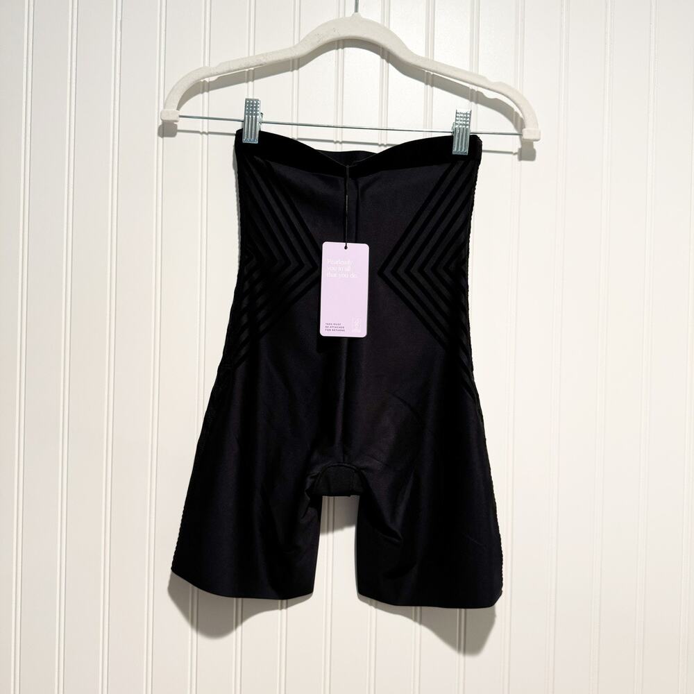 Honeylove Black Silhouette High Waisted Shorts NEW Size Medium - Picture 5 of 6